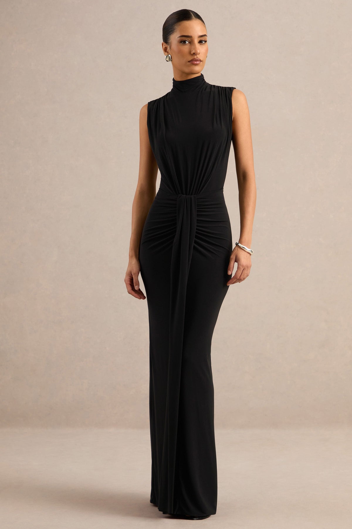 Isona Black